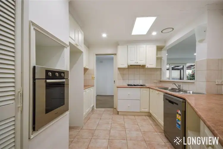 877 Waverley Road, Glen Waverley VIC 3150