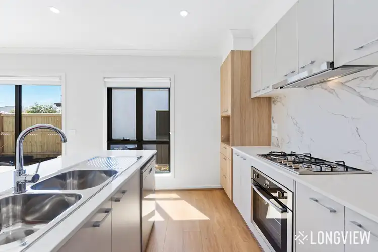 101 Bingham Circuit, Thornhill Park VIC 3335