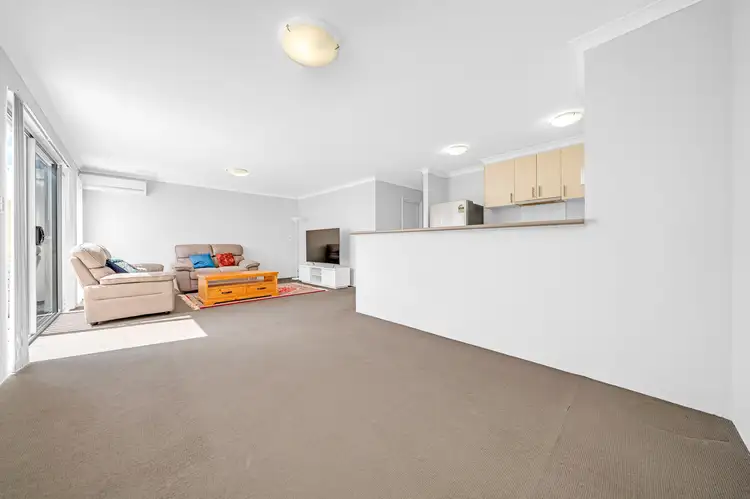 28/4 Jacana Pde, Ballajura WA 6066
