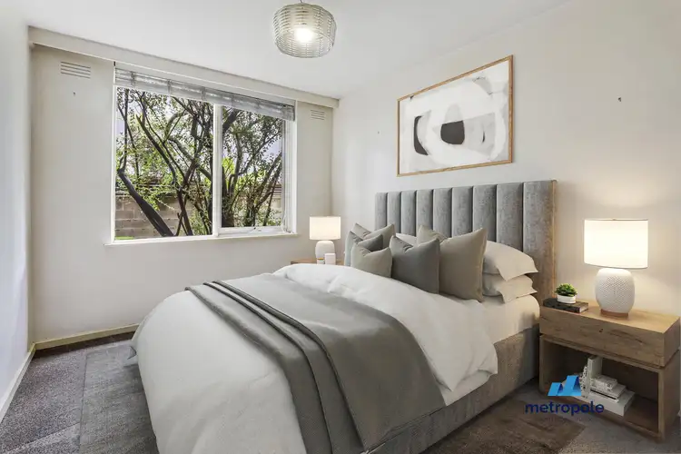 2/7 Alfriston Street, Elwood VIC 3184