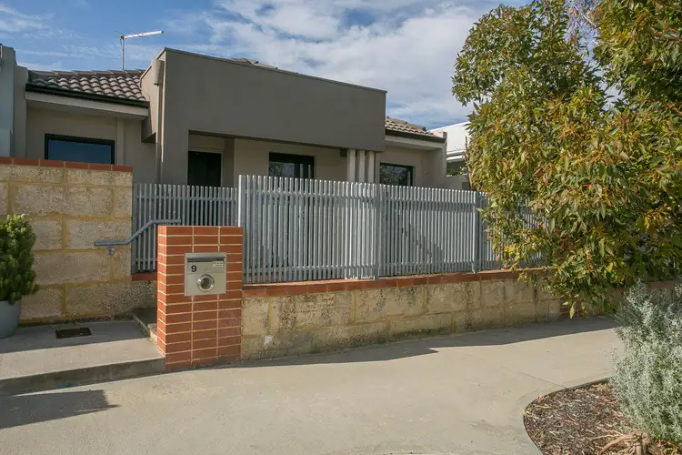 9 Perkins Drive