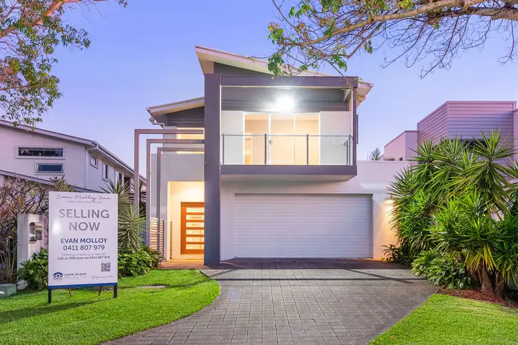 17 Coomera Court, Helensvale QLD 4212