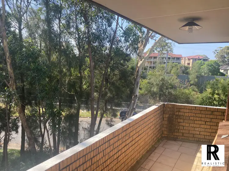 5/170 Sandal crescent, Carramar NSW 2163
