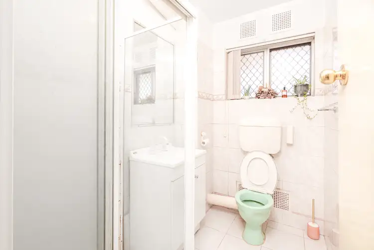 Fifth view of Homely house listing, 6/10-12 Walter Road West, Inglewood WA 6052