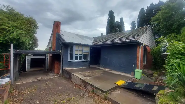 8 Delville Street, Mooroolbark VIC 3138