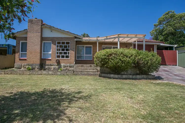4 Edmund Terrace, Kelmscott WA 6111