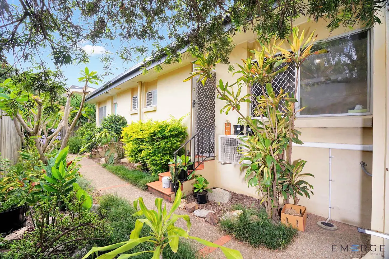 Main view of Homely unit listing, 2/17 Park Rd, Yeronga QLD 4104