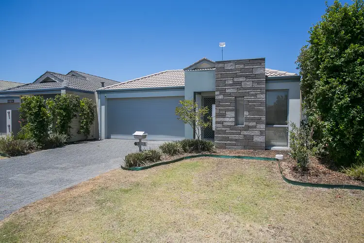 8 Gloss Street, Dayton WA 6055