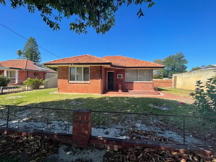 16 Hutchison Street, Rivervale WA 6103