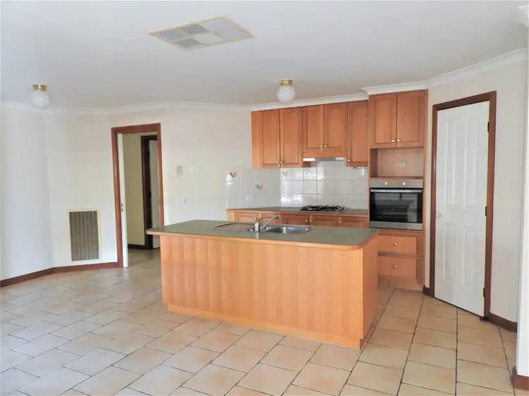 Third view of Homely house listing, 11 Kingfisher Court, East Albury NSW 2640