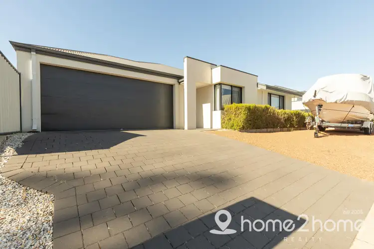 5 Newbridge Street, Meadow Springs WA 6210
