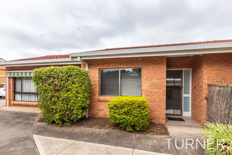 2/14 Cowper Road