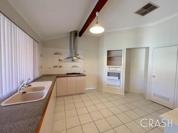Fourth view of Homely house listing, 7 Myrtle Court, Thornlie WA 6108