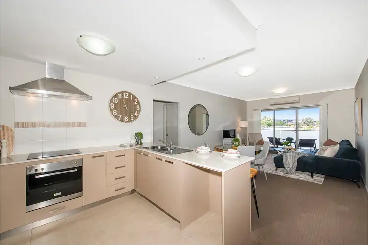 17/20 The Crescent, Midland WA 6056