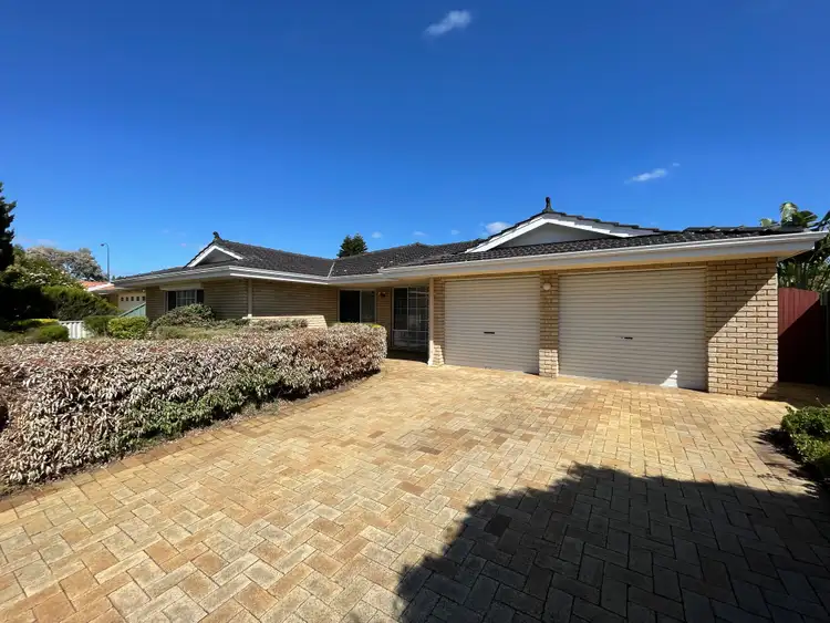 14 Lucraft Gardens, Winthrop WA 6150