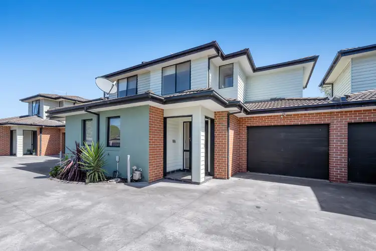 Main view of Homely townhouse listing, 2/35 Rhodes Parade, Oak Park VIC 3046