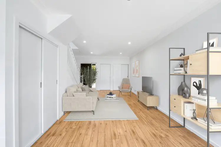 Fourth view of Homely townhouse listing, 2/35 Rhodes Parade, Oak Park VIC 3046