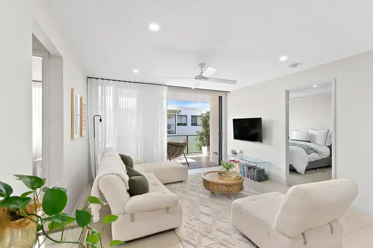 Second view of Homely unit listing, 5/23 Waratah Avenue, Carina QLD 4152