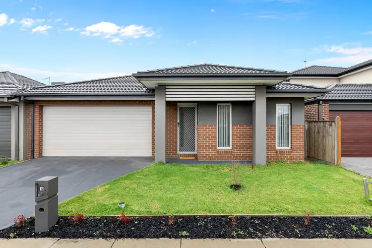 4 Aldinga Avenue, Point Cook VIC 3030