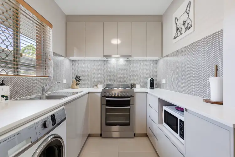 8/11 Herdsman Parade, Wembley WA 6014