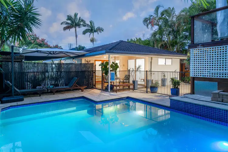 16 Babirra Street, Hope Island QLD 4212