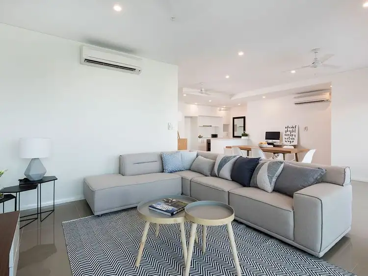 102/29 Daly Street