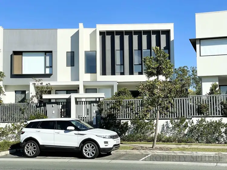 13/192 Greenacre Drive, Arundel QLD 4214