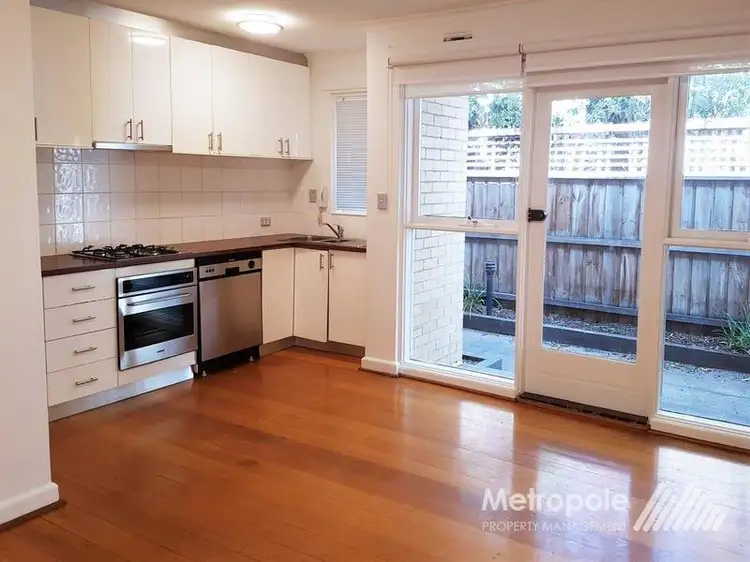 1/3 Avoca Avenue, Elwood VIC 3184