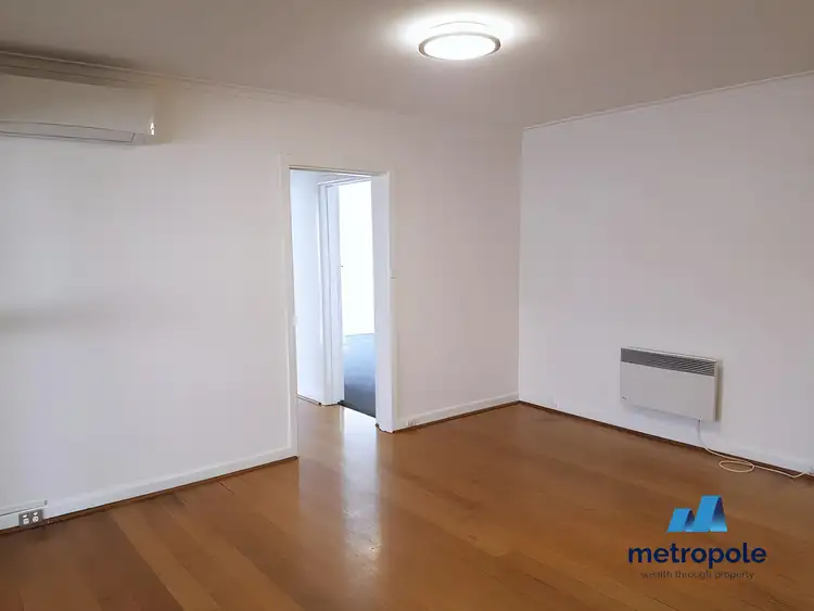 Fourth view of Homely apartment listing, 1/3 Avoca Avenue, Elwood VIC 3184