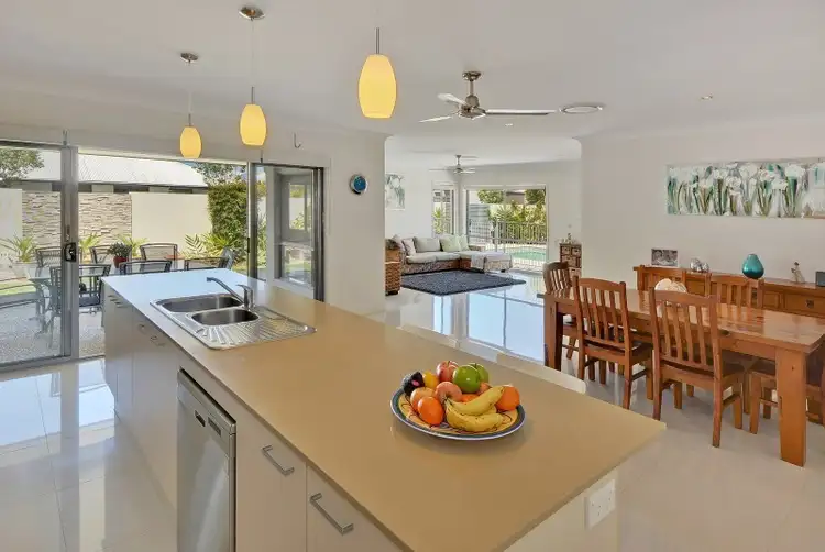 15 Lemonwood Street, Meridan Plains QLD 4551