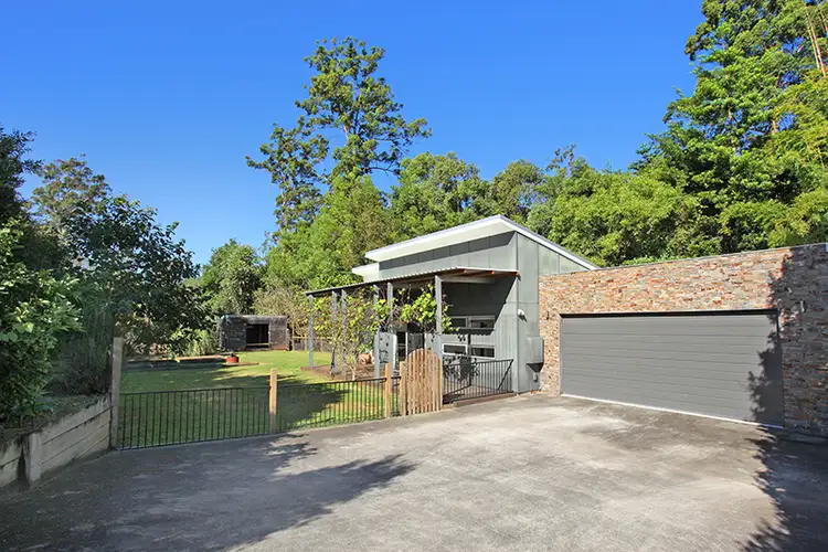 9 McClintock Place, Woombye QLD 4559