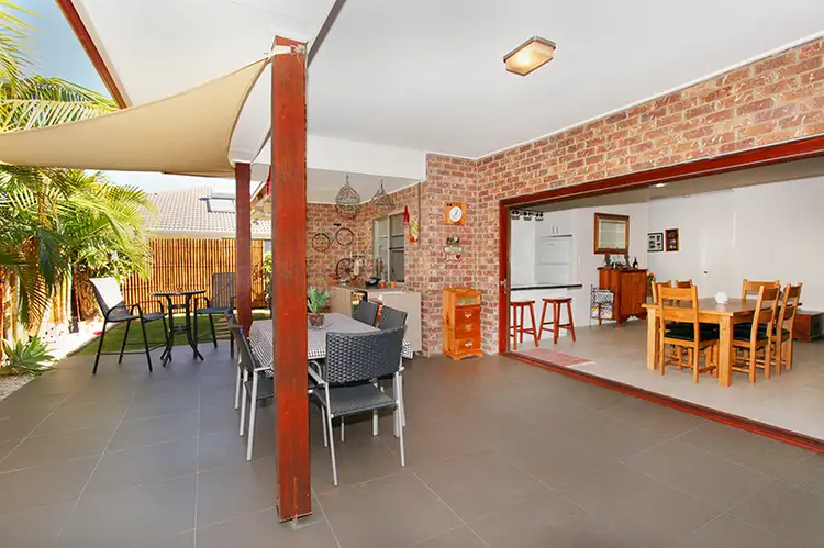 31 Gairdner Street, Caloundra West QLD 4551