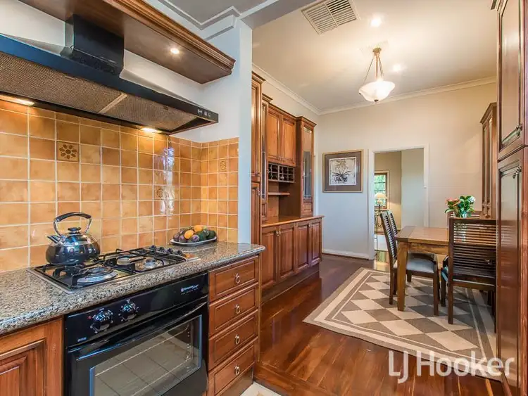 Seventh view of Homely house listing, 5 Klem Avenue, Manning WA 6152