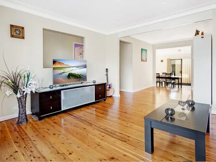 Fourth view of Homely house listing, 10 Stanley Avenue, Farmborough Heights NSW 2526