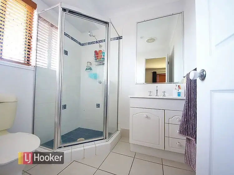 Sixth view of Homely house listing, 17 Mowbray Court, Kallangur QLD 4503