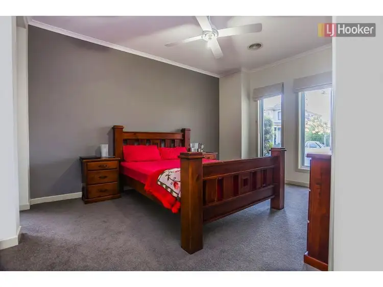 Fourth view of Homely house listing, 5 Pinehurst Rise, Craigieburn VIC 3064