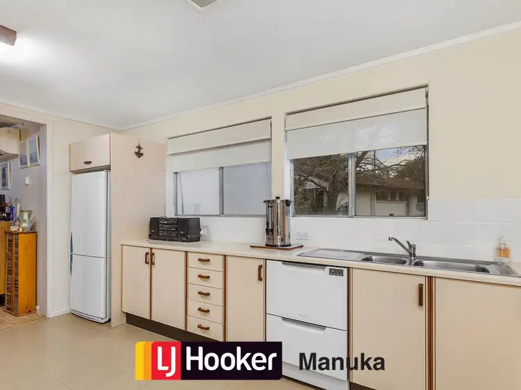 74 Tallara Parkway, Narrabundah ACT 2604