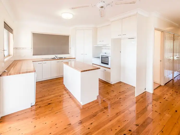 Sixth view of Homely house listing, 16 Hilltop Avenue, Qunaba QLD 4670