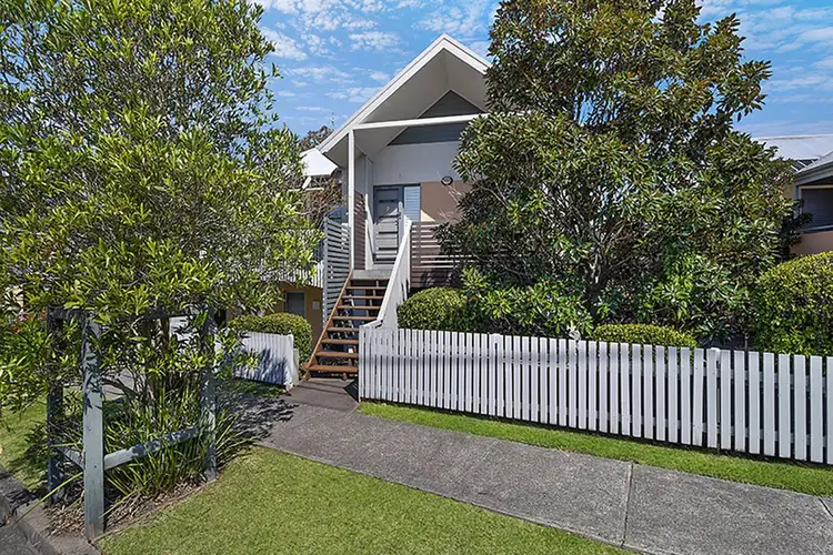 Main view of Homely townhouse listing, 2/2 Gardner Street, Dudley NSW 2290
