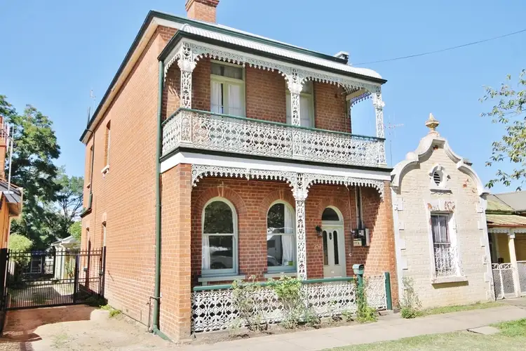 257 Russell Street, Bathurst NSW 2795