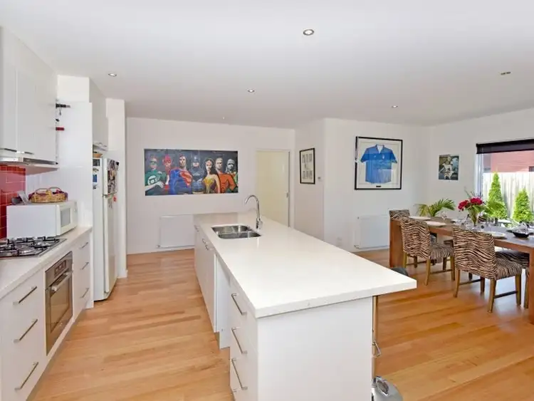 Fifth view of Homely terrace listing, 2/35 Buckingham Road, Newtown VIC 3220