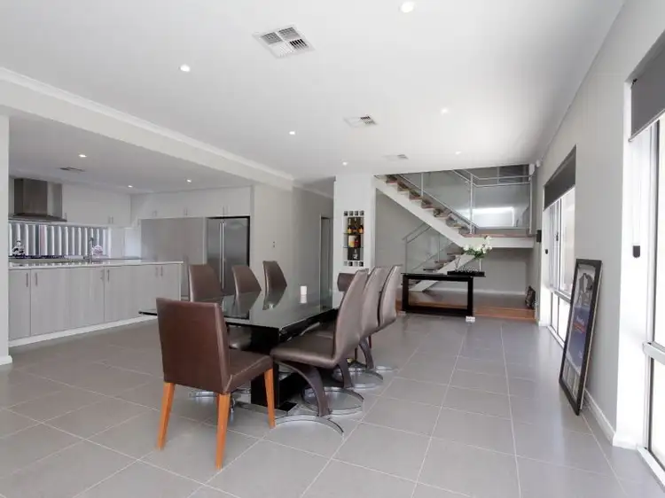 49 Tramontane Approach, Caversham WA 6055