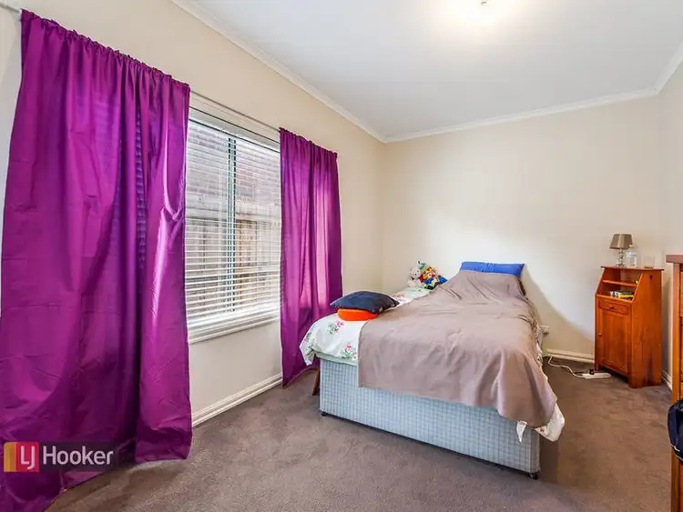 Fourth view of Homely unit listing, 6/17 ELIZABETH ST, Cranbourne North VIC 3977