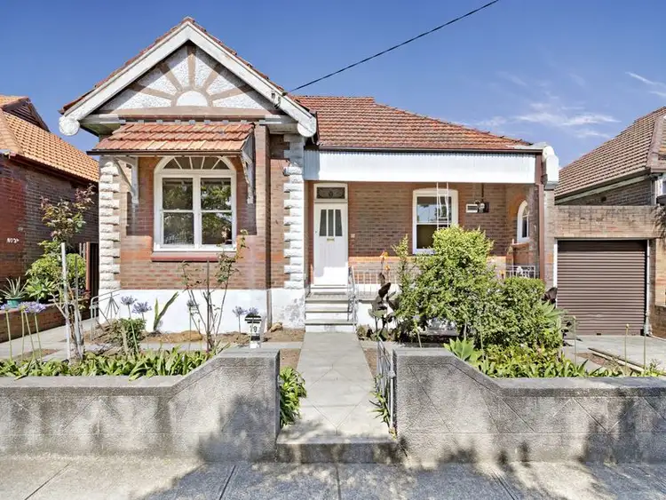 18 Miller Avenue, Ashfield NSW 2131