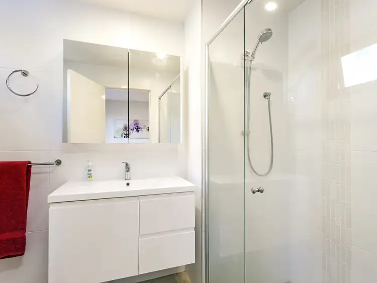 Sixth view of Homely unit listing, 1/109 Canberra Avenue, Griffith ACT 2603