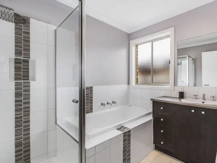 Fifth view of Homely house listing, 14 Balmain Circuit, Wallan VIC 3756