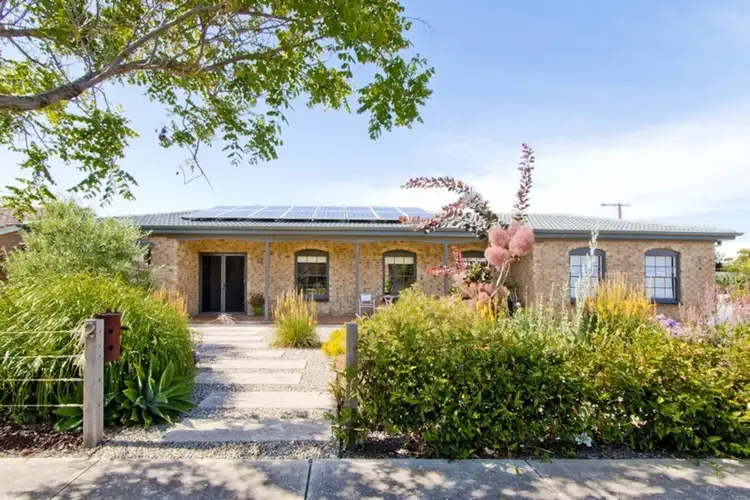 2 Mamande Crescent, Lockleys SA 5032