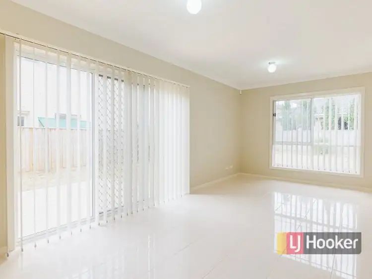 Sixth view of Homely house listing, 45 Sanctuary Lakes East Boulevard, Sanctuary Lakes VIC 3030