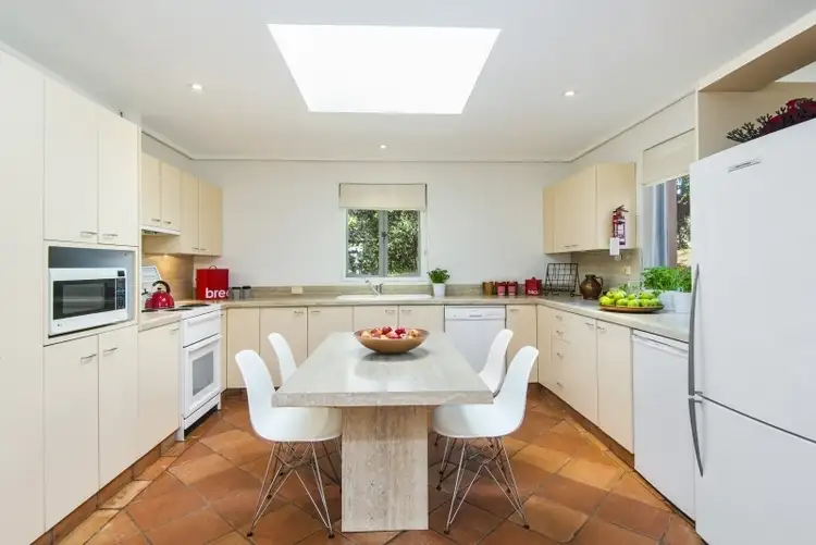 Fourth view of Homely house listing, 8 The Barbette, Castlecrag NSW 2068