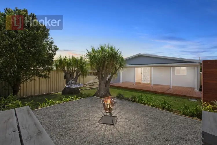 27 Barry Street, Bateau Bay NSW 2261